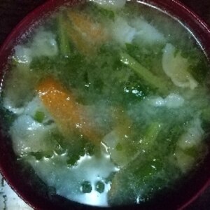 ほうれん草・にんじん・油揚げの味噌汁